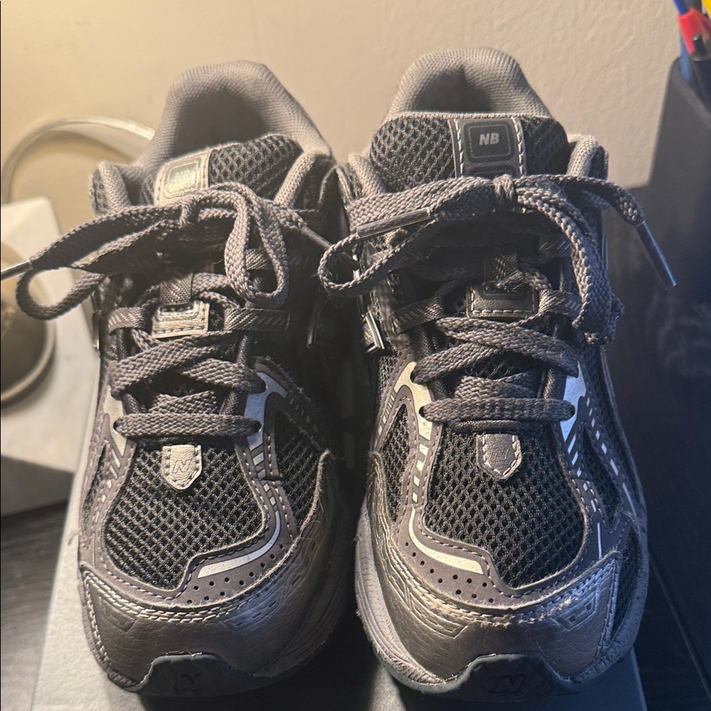 New Balance 1906 Sneakers